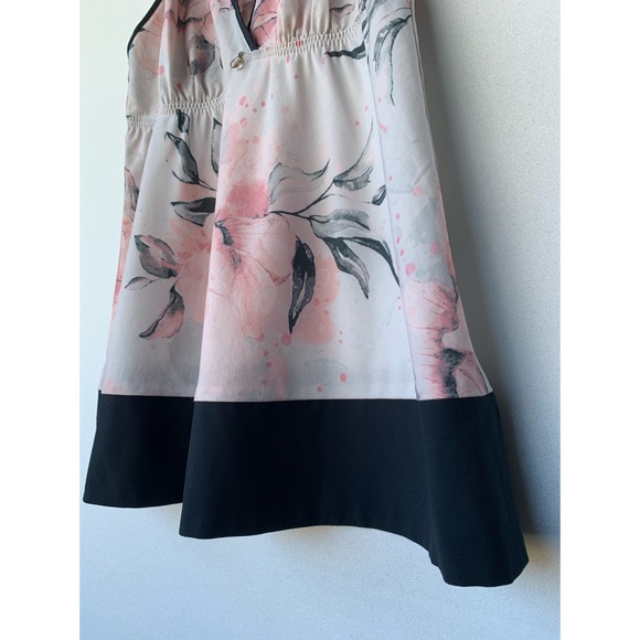 XS, La Vie En Rose, pink & black floral sleep top - Picture 6 of 7